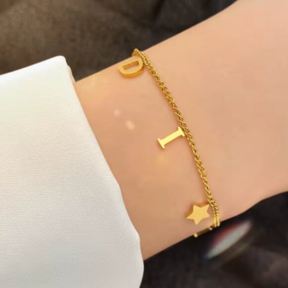 Gold Bracelet With Pendants - Picture 3 of 3